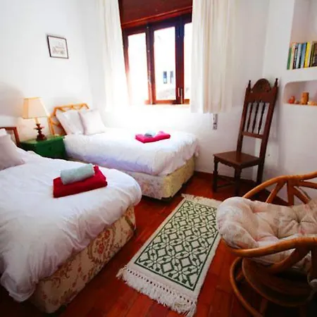 Villa Sleeps 6 T607918